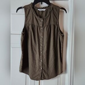Sonoma Dark Olive Sleeveless Button-Down Blouse